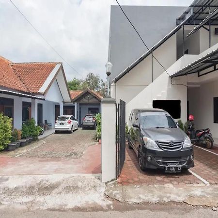 Tw Penginapan Syariah Hotel Cianjur Buitenkant foto
