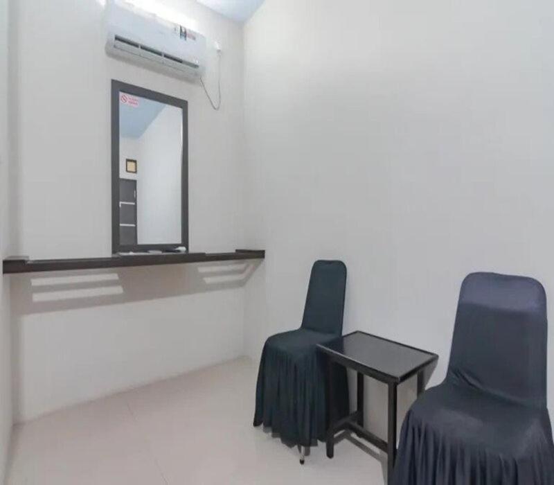Tw Penginapan Syariah Hotel Cianjur Buitenkant foto